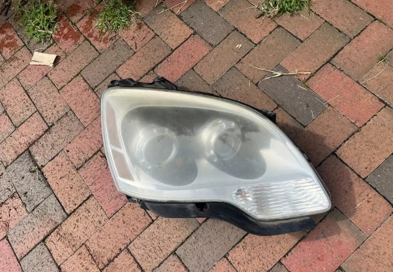 2008-2012 GMC Acadia Passenger Right Xenon HID Headlight
