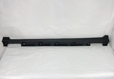 Left Rocker Moulding – Subaru Crosstrek